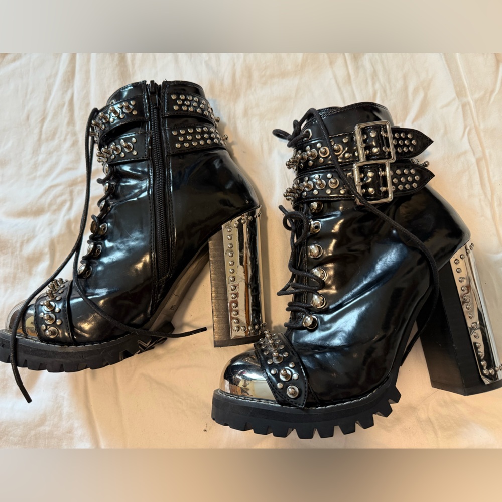 Jeffrey Campbell Scorpius Armored Lug Boot - Picture 2 of 4